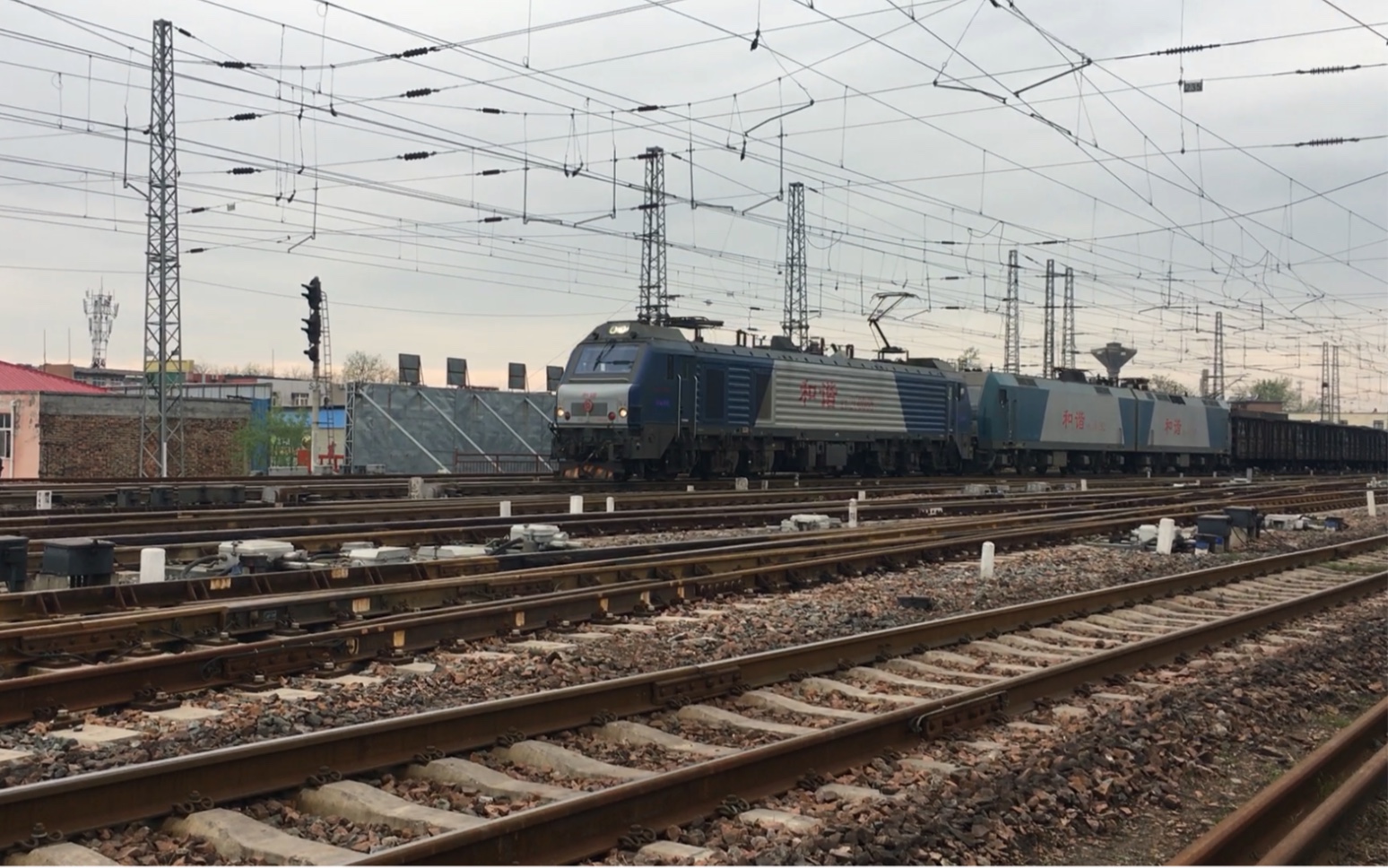 【焦柳铁路】郑局乡段hxd2c回送hxd1-0192快速通过