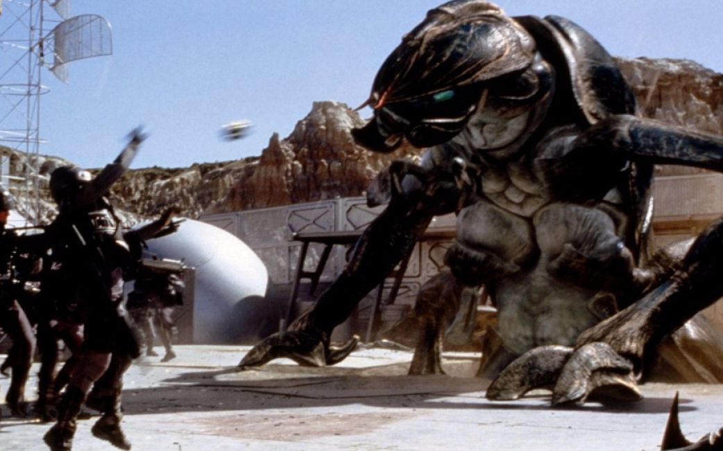 外星大虫子进攻人类,所到之处寸草不生,一部经典的科幻片