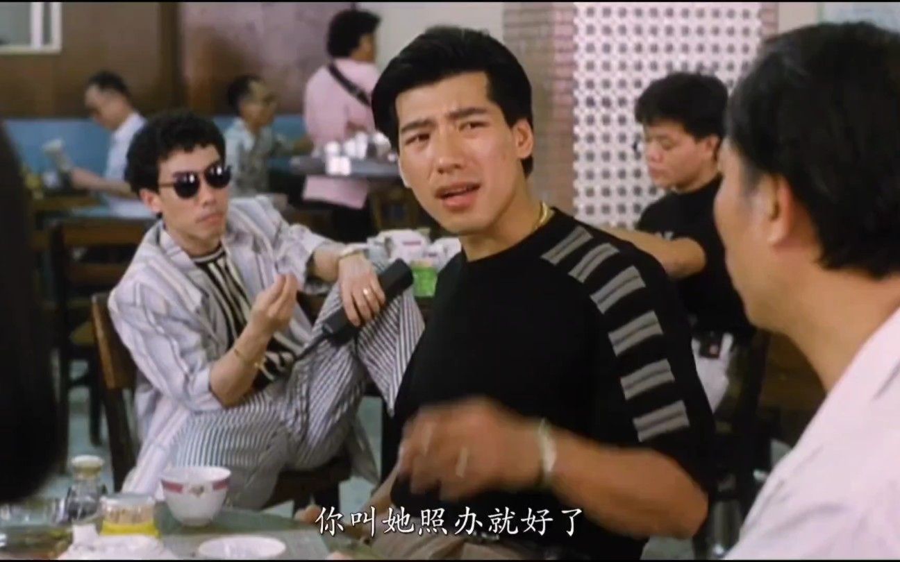 "别以为你穿个校服,你就是淑女学生了"张耀扬的《学校风云》放到现在