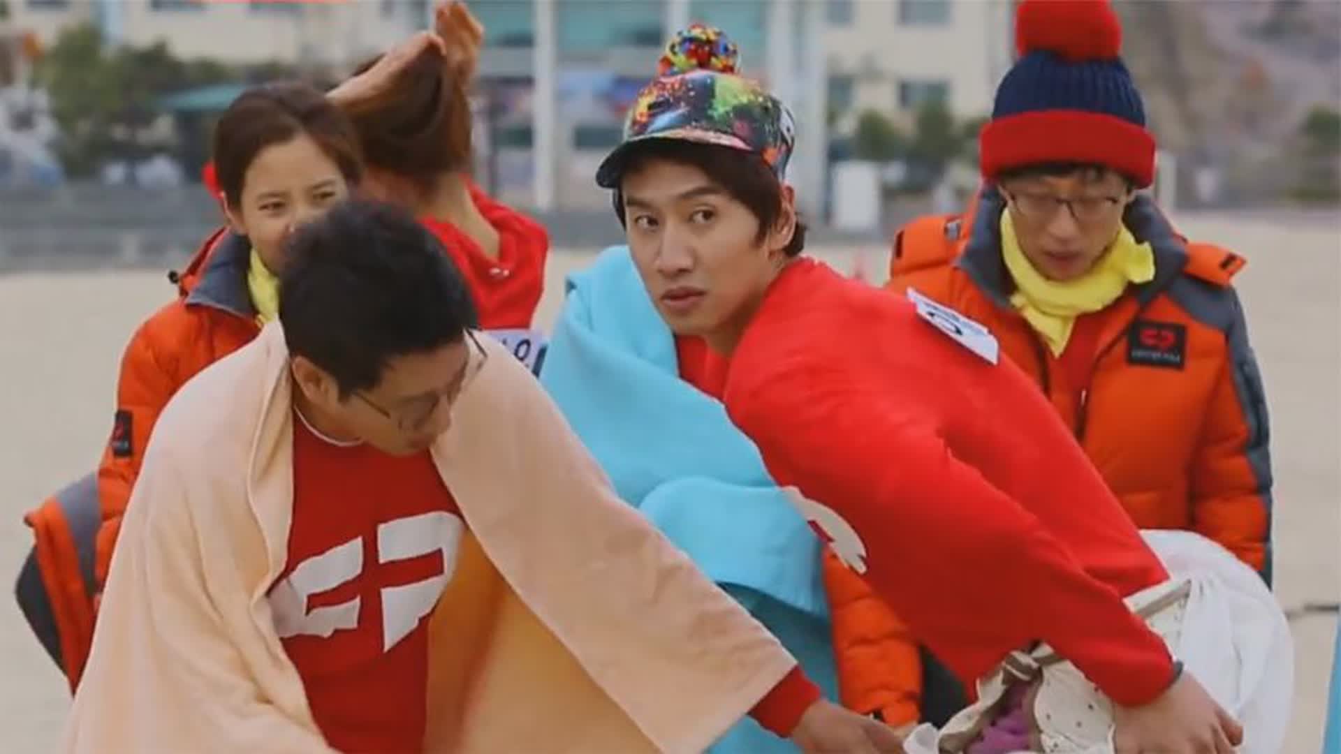 rm李光洙裤子垮掉全场爆笑,哈哈戏耍崔智友