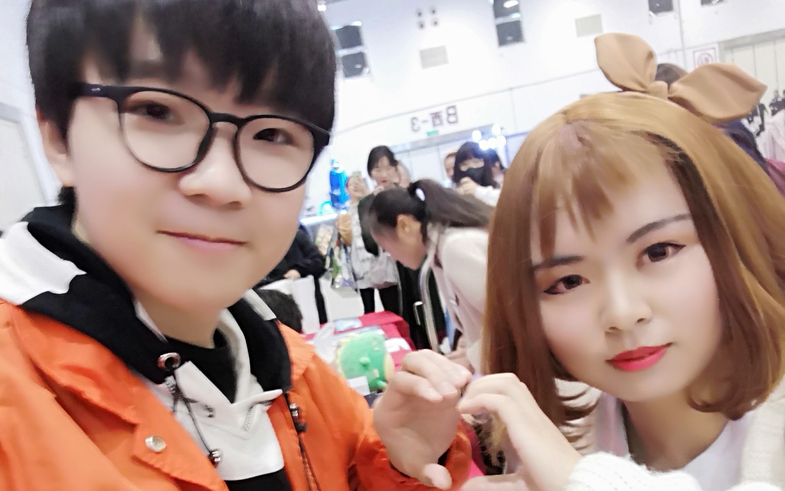 2019/3/9武汉acc漫展[佑可猫]舞台互动及表演_哔哩哔哩 (゜-゜)つロ