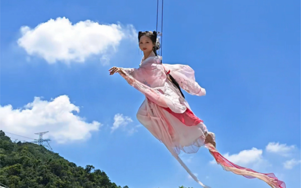 山河远阔,人间烟火,是时候来东莞观音山体验飞天威亚,圆一个飞天梦