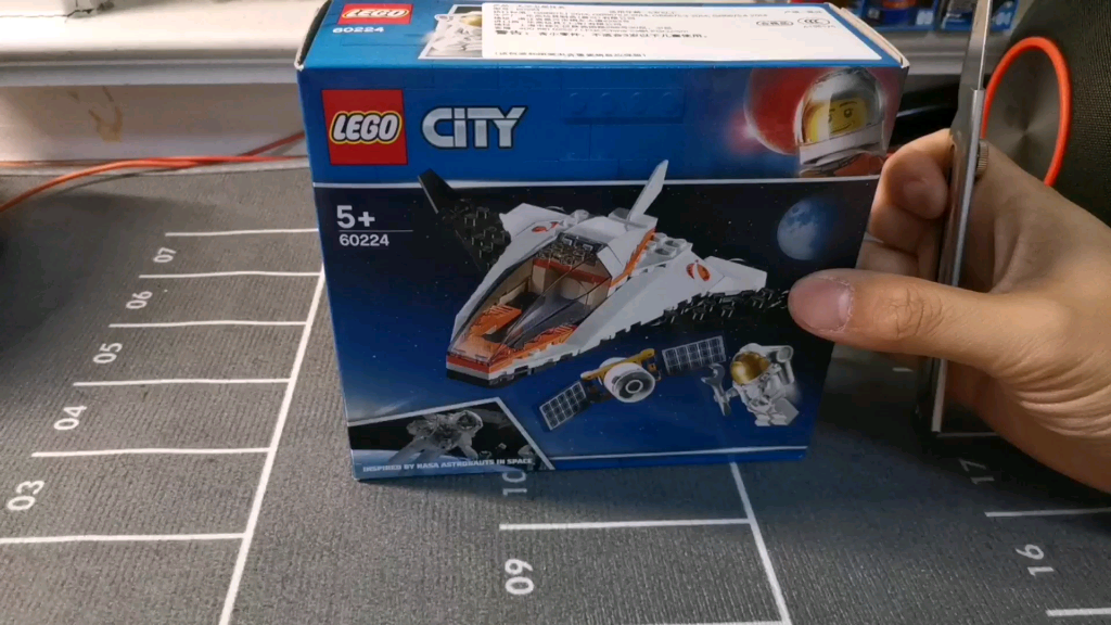 乐高60224开盒拼装造型分色趣味度都不错的入门set