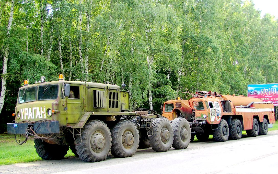 阿尔泰边疆区maz537拖消防车去机场