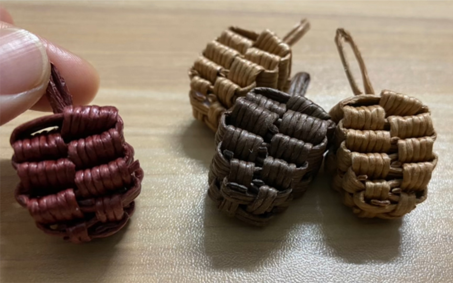 【纸藤编织】迷你松果小挂件