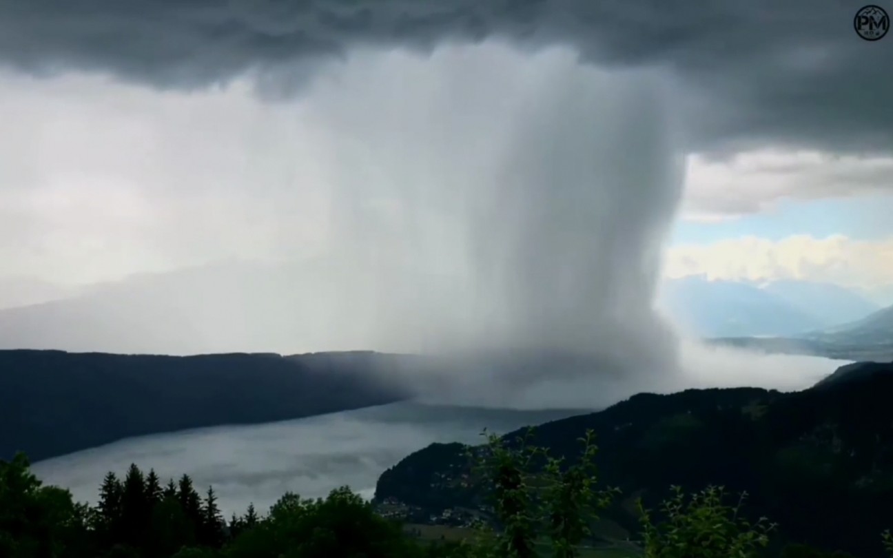 [图]“倾湖大雨”你见过吗？