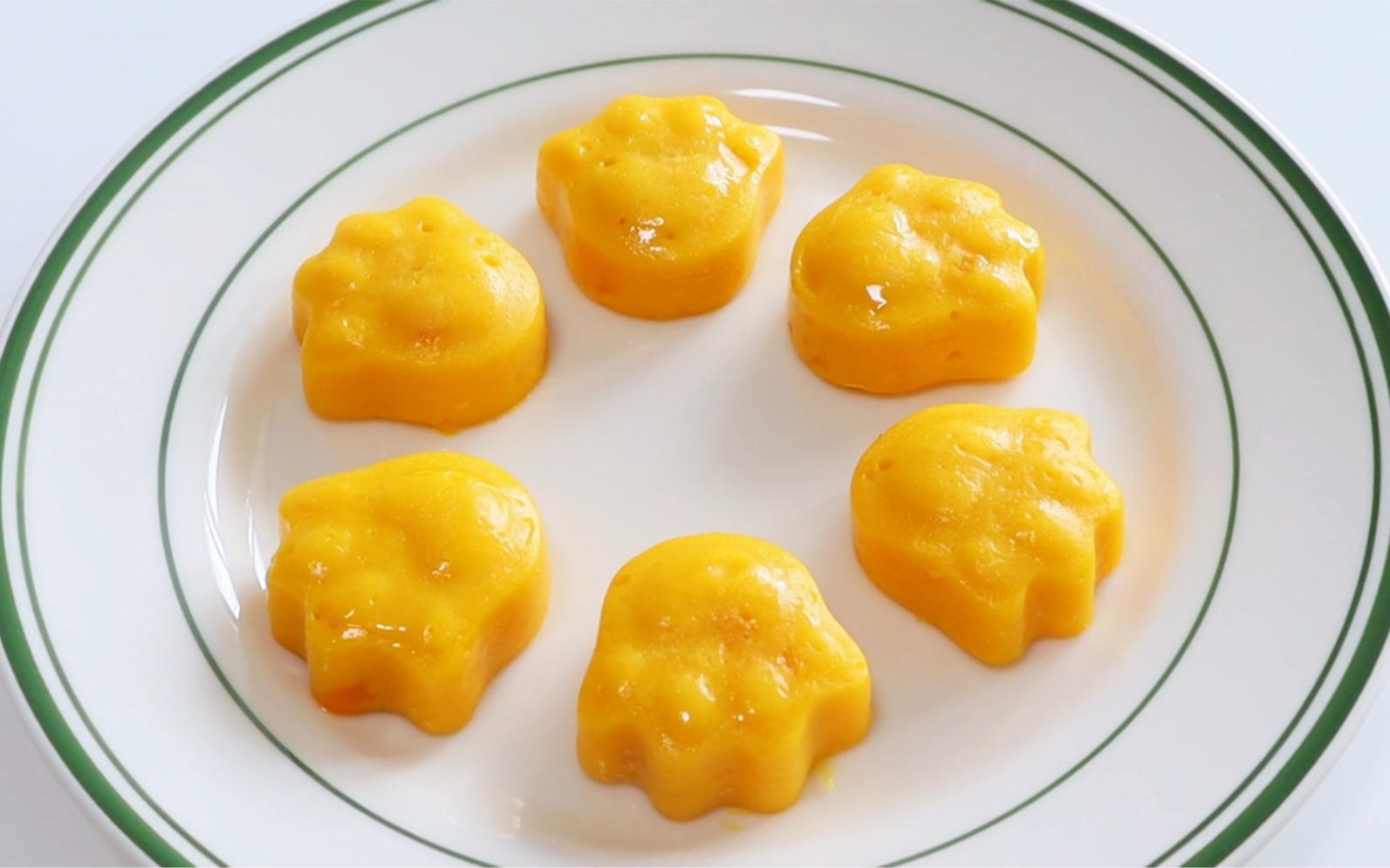 南瓜流心蒸糕无蛋版奶香浓郁松软香甜