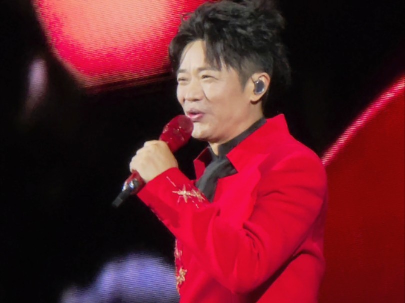 等爱的玫瑰 曾毅 凤凰传奇太原演唱会