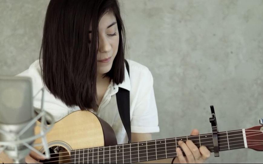 [图]【Daniela Andrade】Feel Good Inc. （中英字幕）