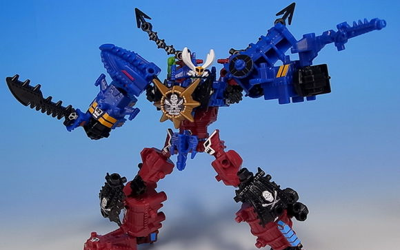 油管转载万代无限合体第四代天威勇士next海盗合体