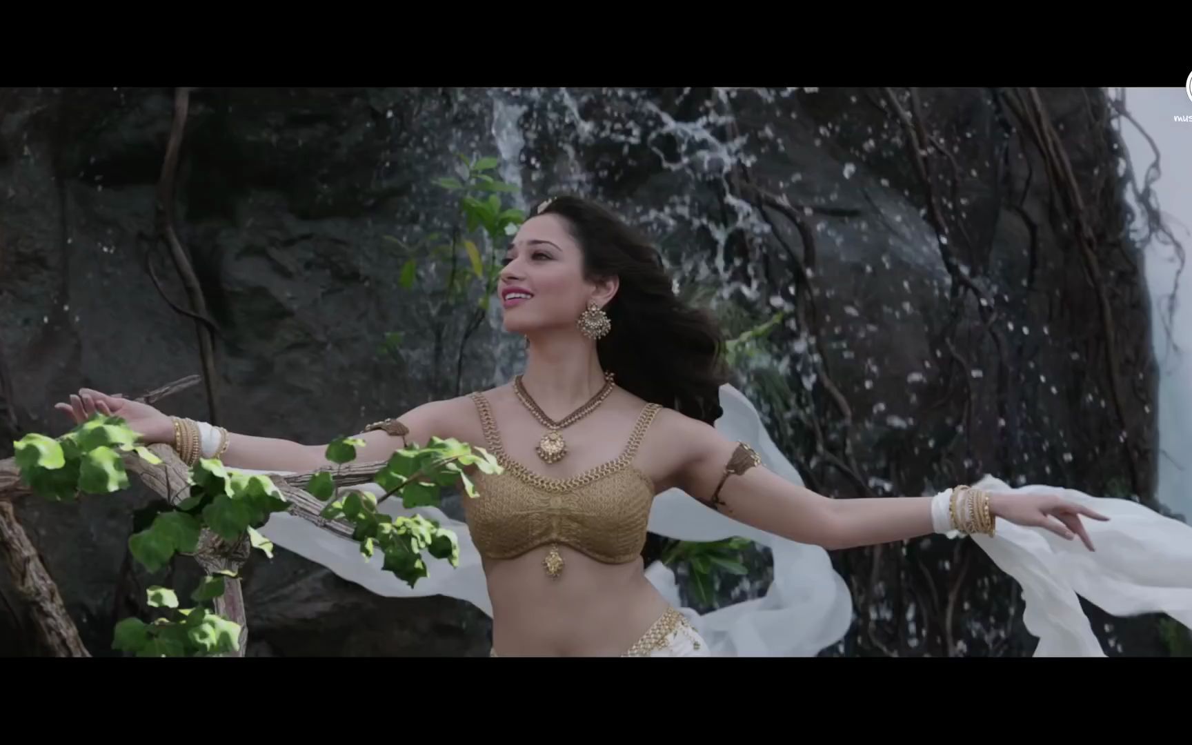 [图]Khoya Hain Full Video Baahubali The Beginning Prabhas Tamannaah