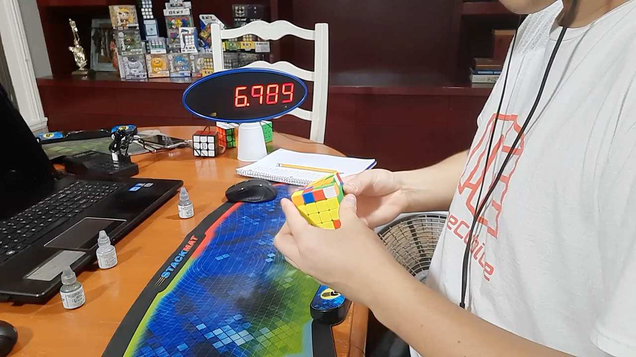 大公园四阶魔方练习_哔哩哔哩 (゜-゜)つロ 干杯~-bilibili