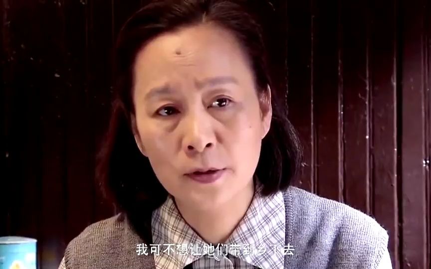 [图]夫妻：农村婆婆吃饭吧唧嘴，儿媳妇怕教坏孩子，当场教训起婆婆