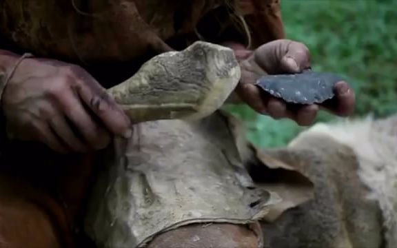 [图]【真.原始技术】欧洲石器时代，黑曜石打击技巧