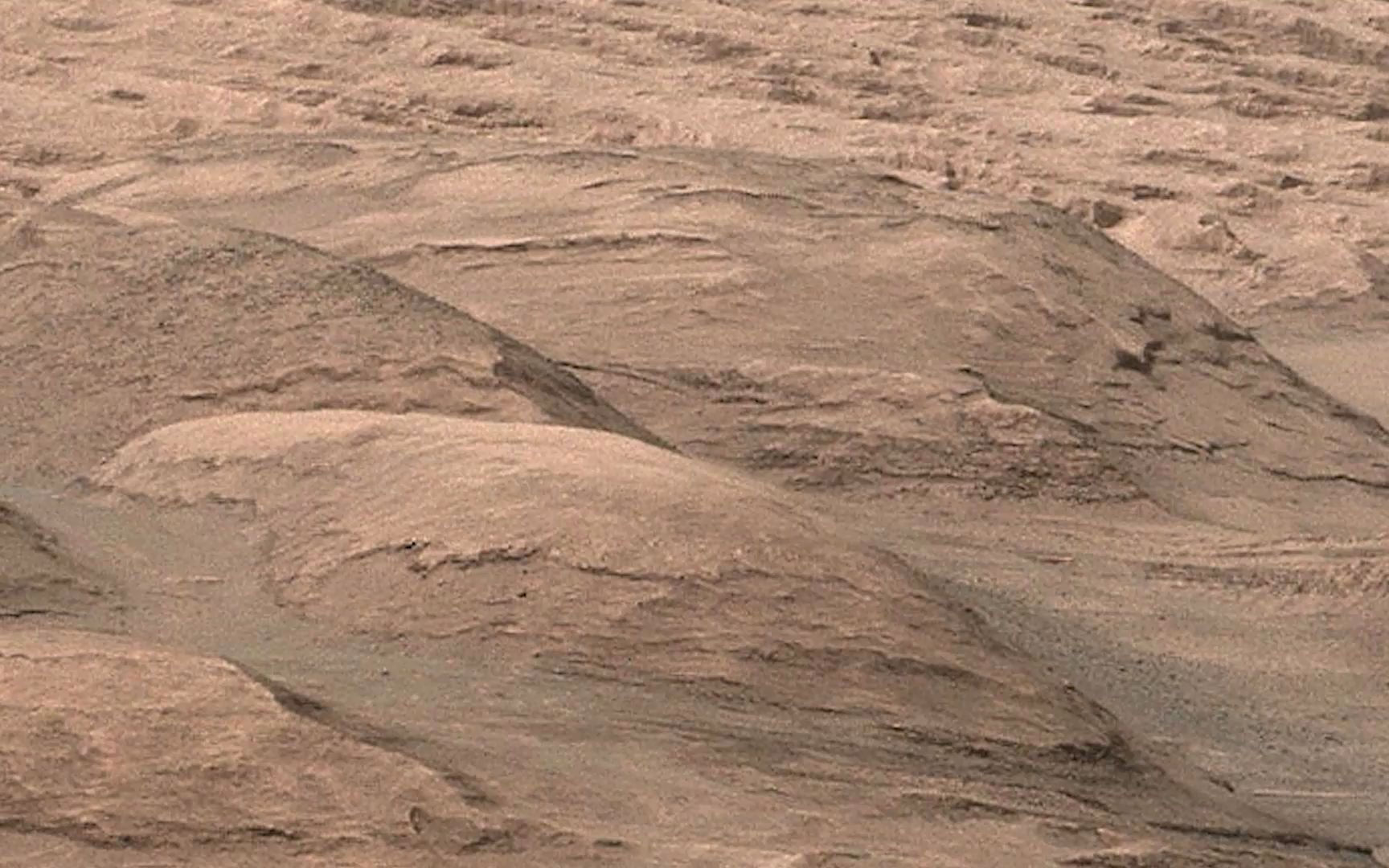 火星小土包,一个接连一个