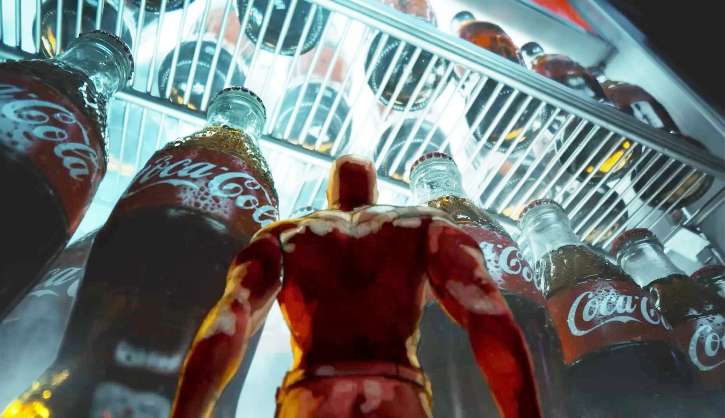 可口可乐再度联名漫威 新美队夜魔侠死侍金刚狼黑寡妇钢力士亮相!