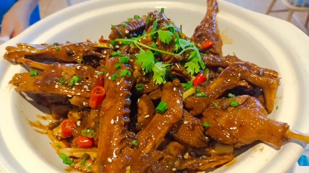 本店畅销的砂锅麻鸭_哔哩哔哩_bilibili