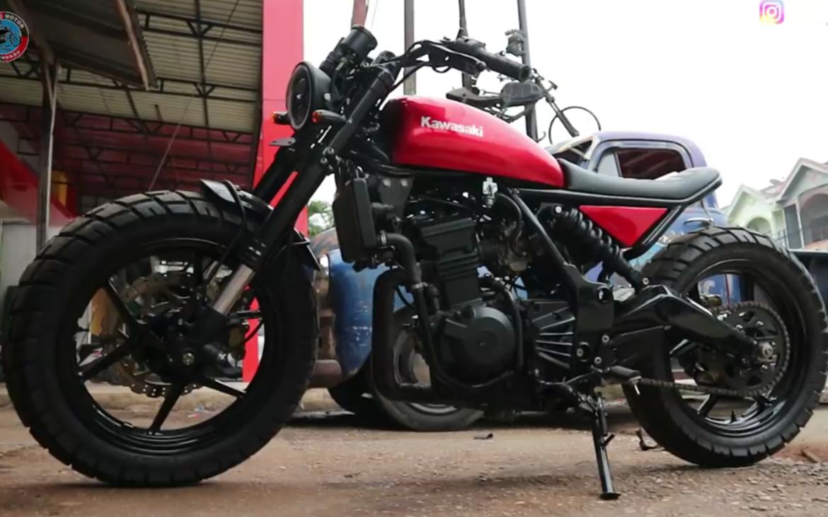 [改装复古摩托车]川崎kawasaki ninja250小忍者~魔改scramble_哔哩