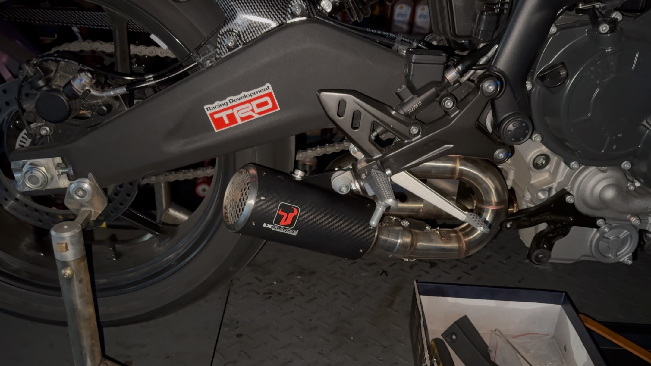 凯越450rr 全段亿西尔排气 消音与拆消音声效 排气管烧蓝