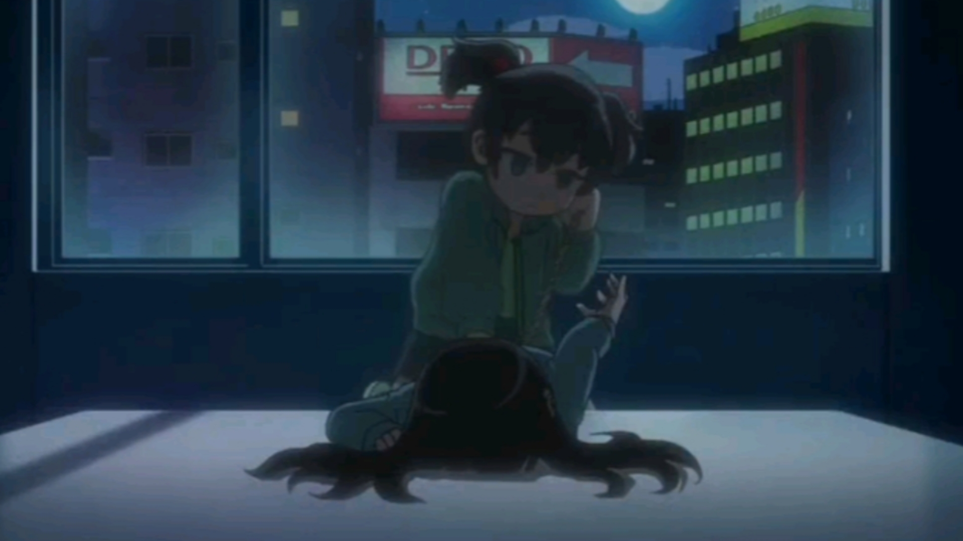 残忍的小女孩不择手段用绳子勒死另一个小女孩