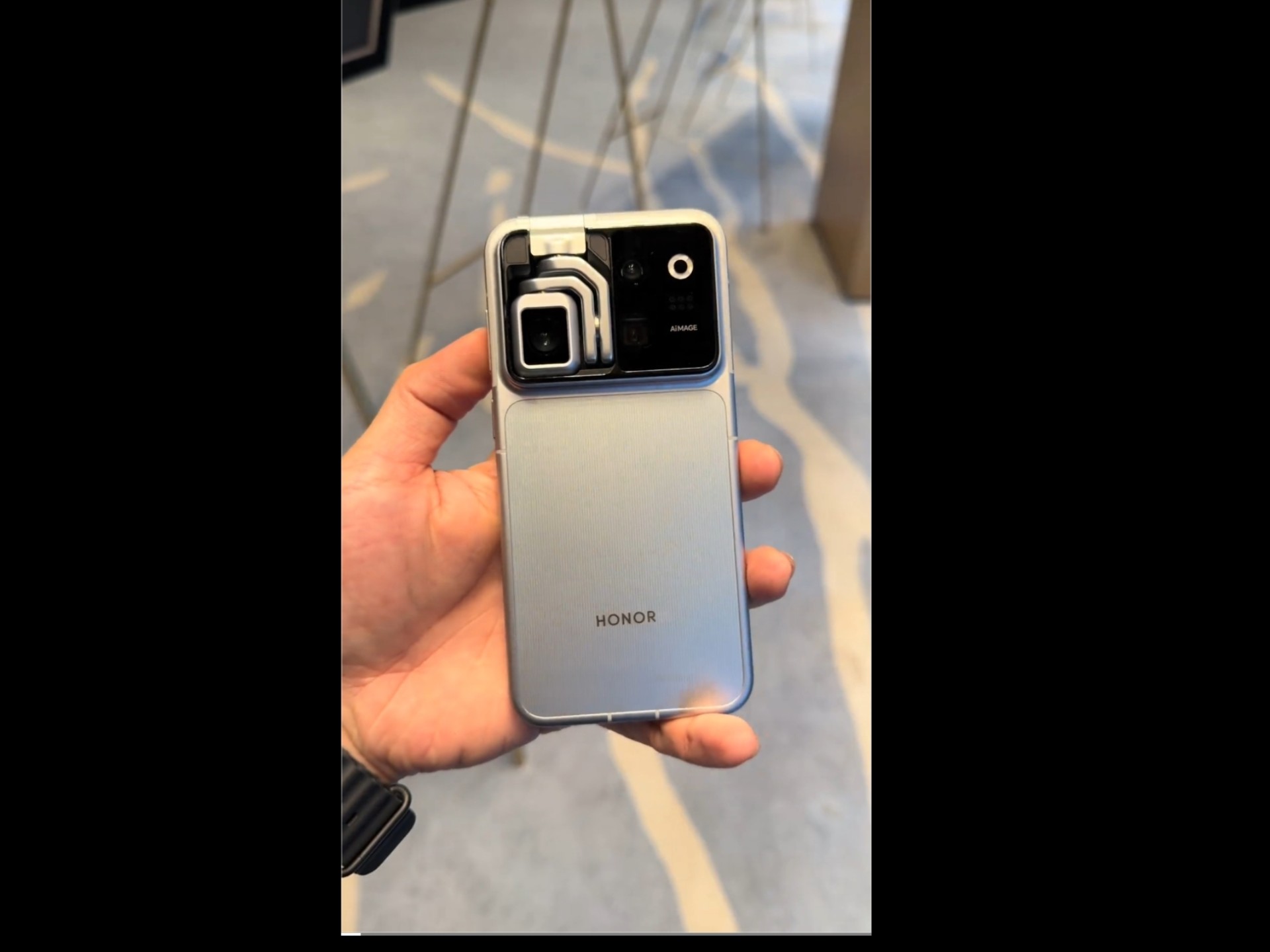 荣耀RobotPhone全网首发开箱！全网首款云台