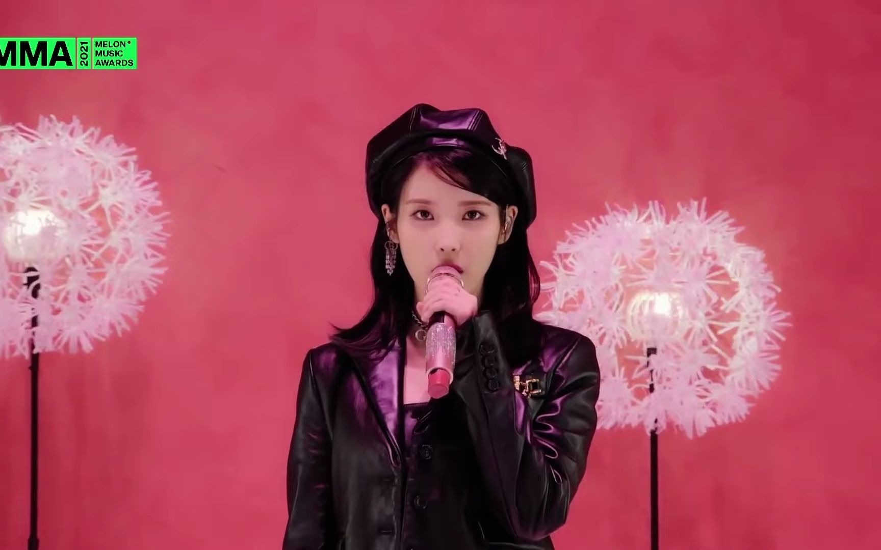 iu李知恩strawberrymooncelebritylilac2021melonmusicaward211204