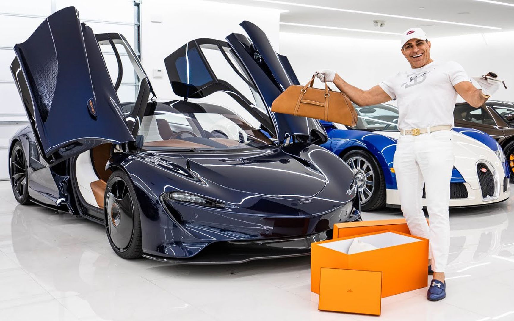 豪车实拍:土豪爱马仕定制版迈凯伦到货,连钥匙扣都是爱马仕的