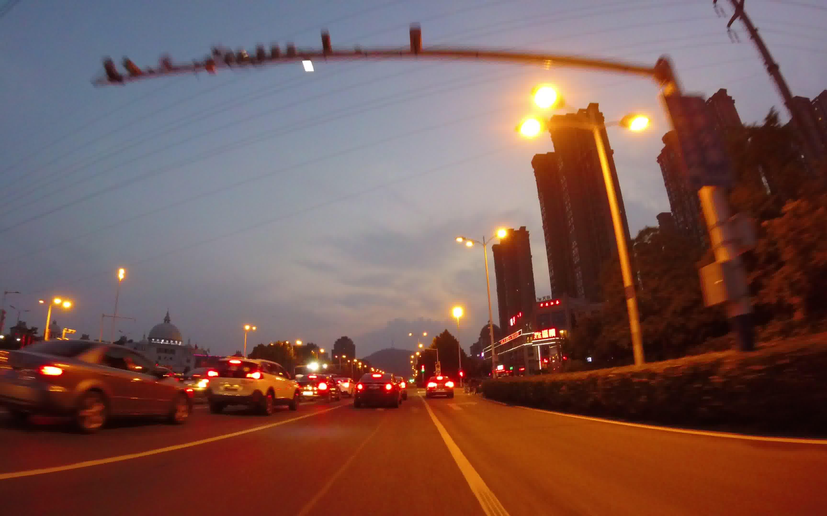 傍晚的合肥黄山路