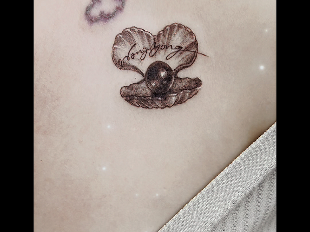 一个只有3cm的纹身,却有好几个具体的需求.你看我完成的咋样[呲牙]?