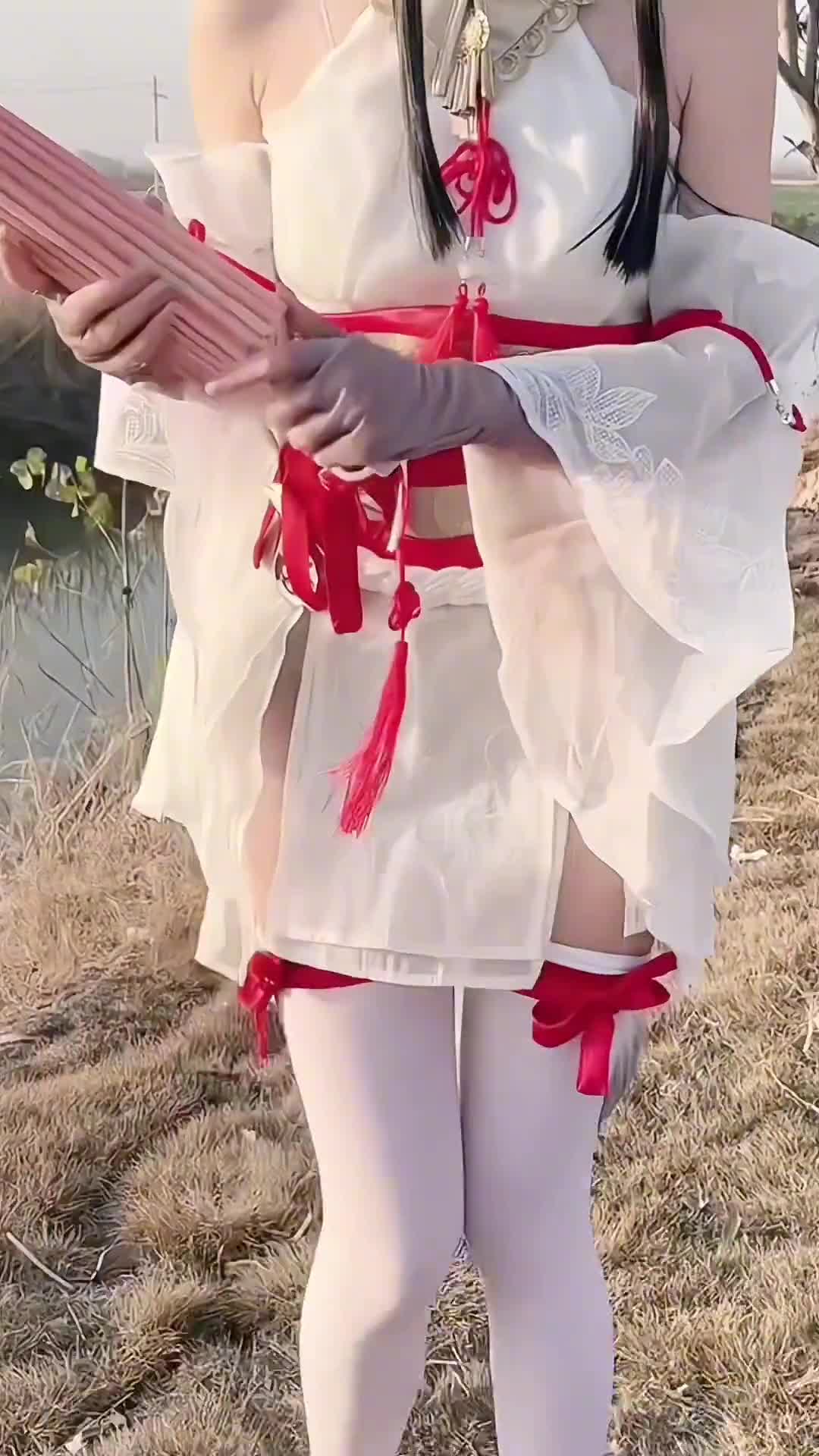 能来帮帮胡桃吗#永劫无间 #胡桃 #cos