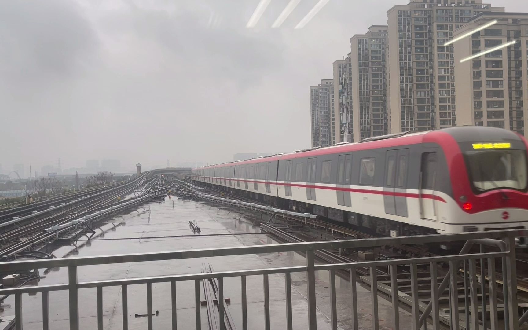 220211日0125西漳北行出站