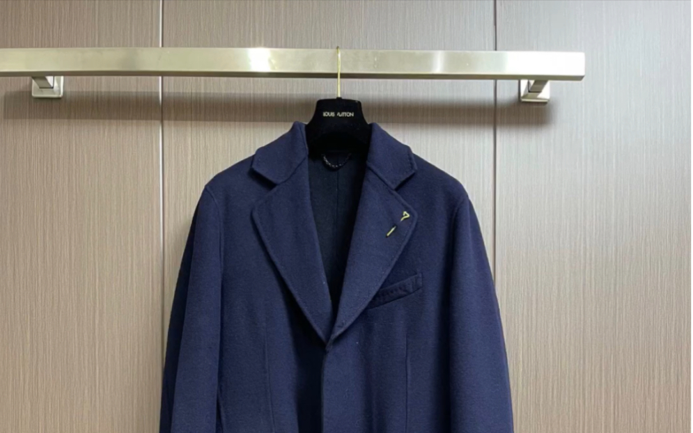 lv路易威登高仿2023fw新款羊羔绒长款大衣