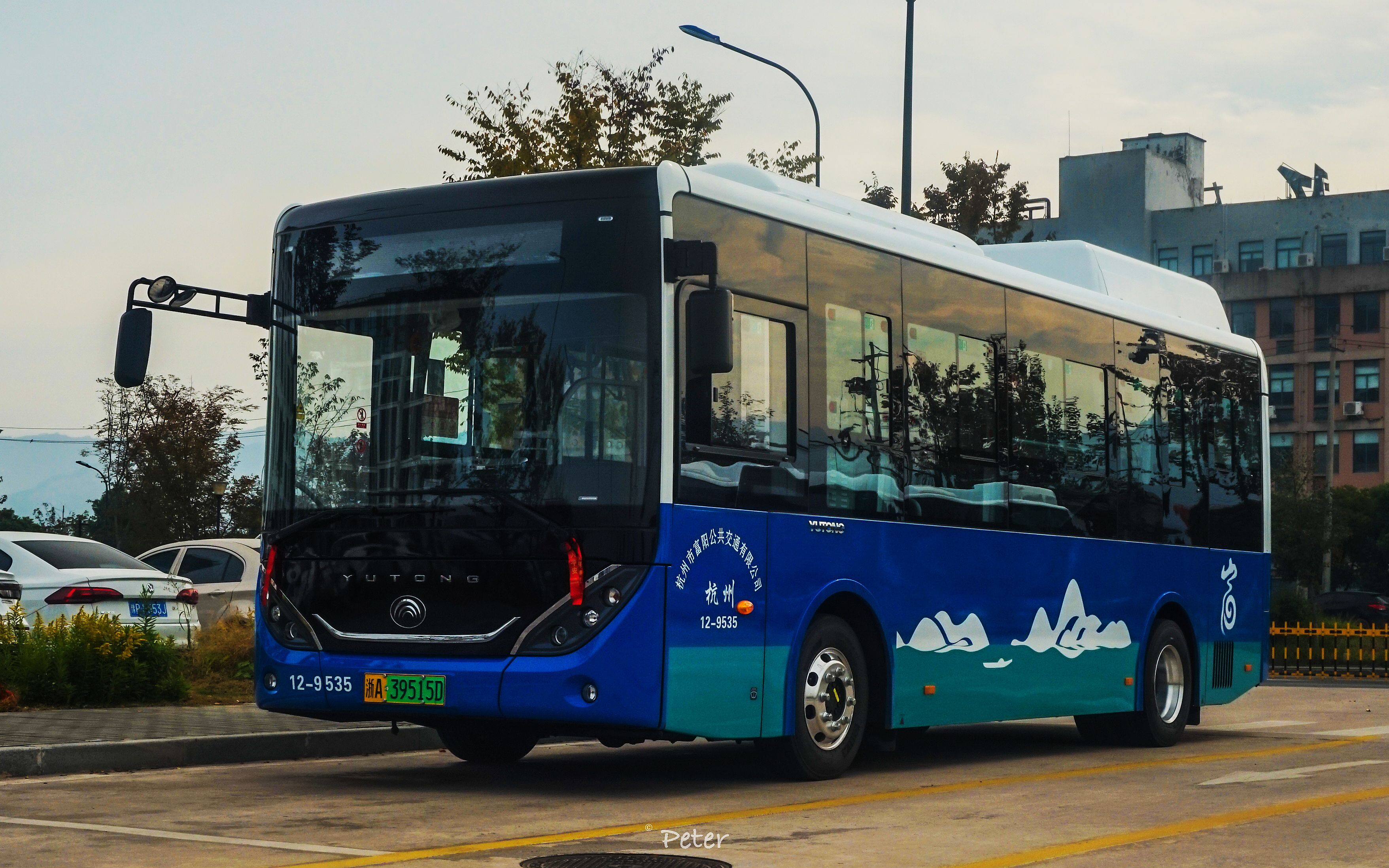 2022年度杭州富阳公交8米新车首航实录_哔哩哔哩_bilibili