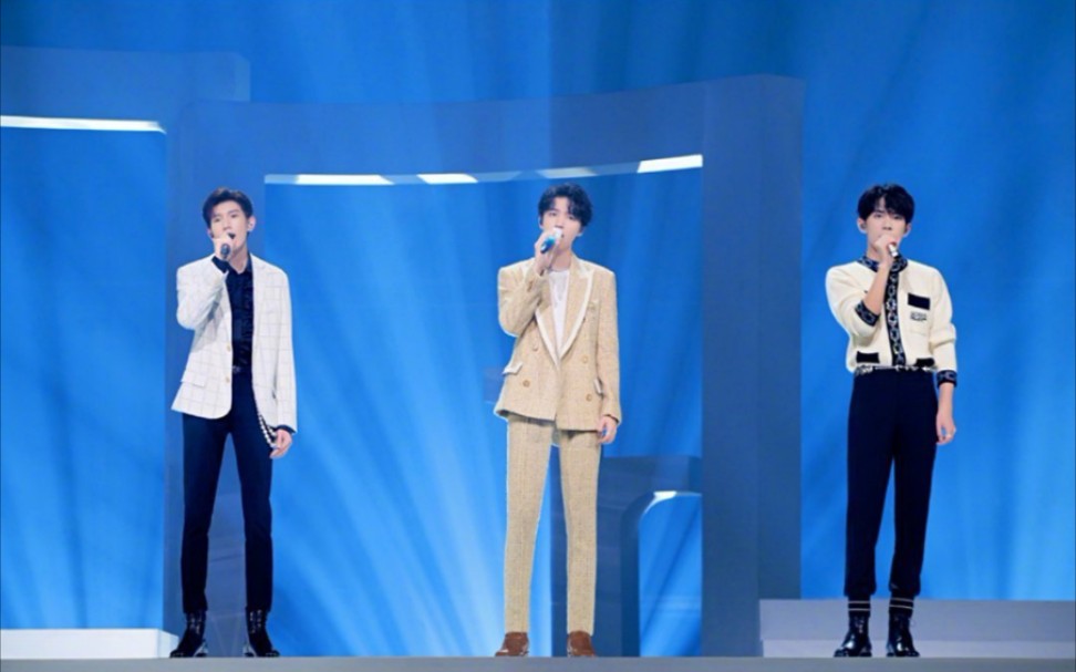 [图]Love With You——TFBOYS