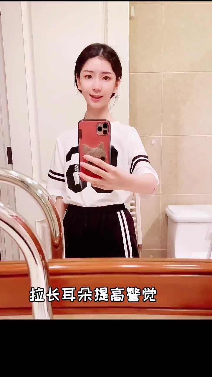 李昕融哭的样子图片