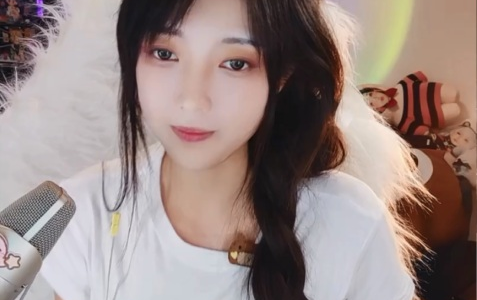走路摇zly 本美女子就喜欢这个封面 2022-10-04 直播