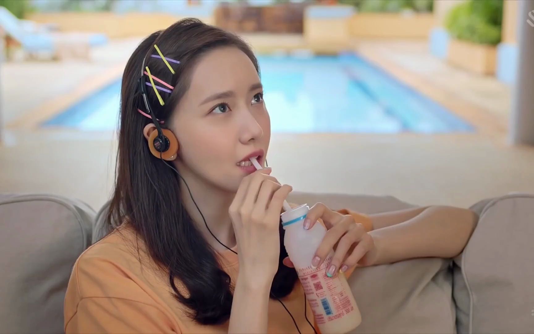 4k漂亮小姐姐无缝循环旗袍美女壁纸图片_动态桌面壁纸063