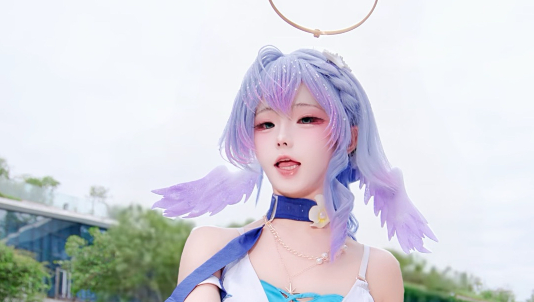 泳装
