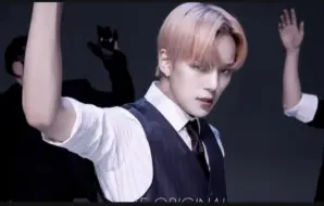 Video herunterladen: 【MONSTA X】爱杀，无论何时看，都会被蛊到