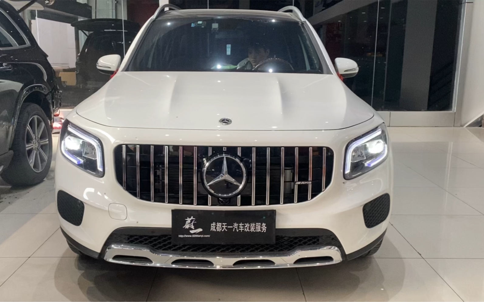 奔驰glb简单升级gt中网,amg四出尾喉尾唇,给你点点小惊喜!