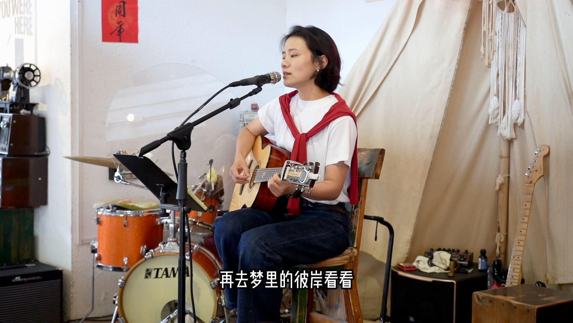 绝了 颓废感十足的歌也能唱得这么好听～