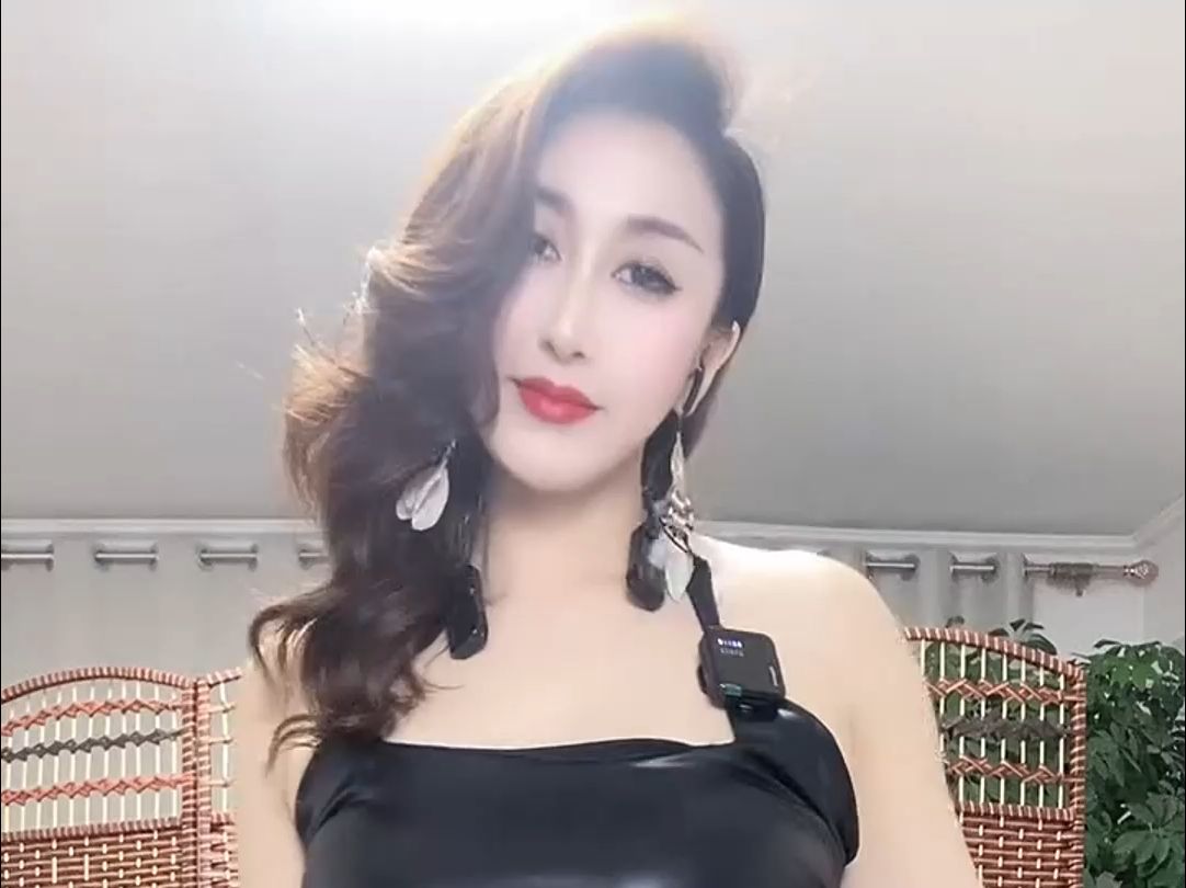 快手阳阳 姐_2024-05-30_性感热舞(3)