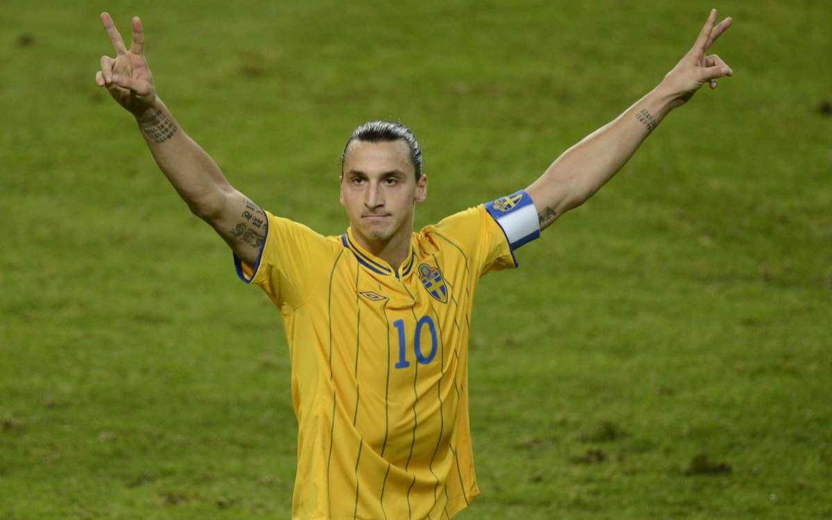 上帝现世!7年前的今天伊布超远距离倒钩破门成经典