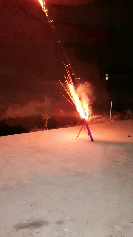 加特林烟花一点都不好玩,一个要100元