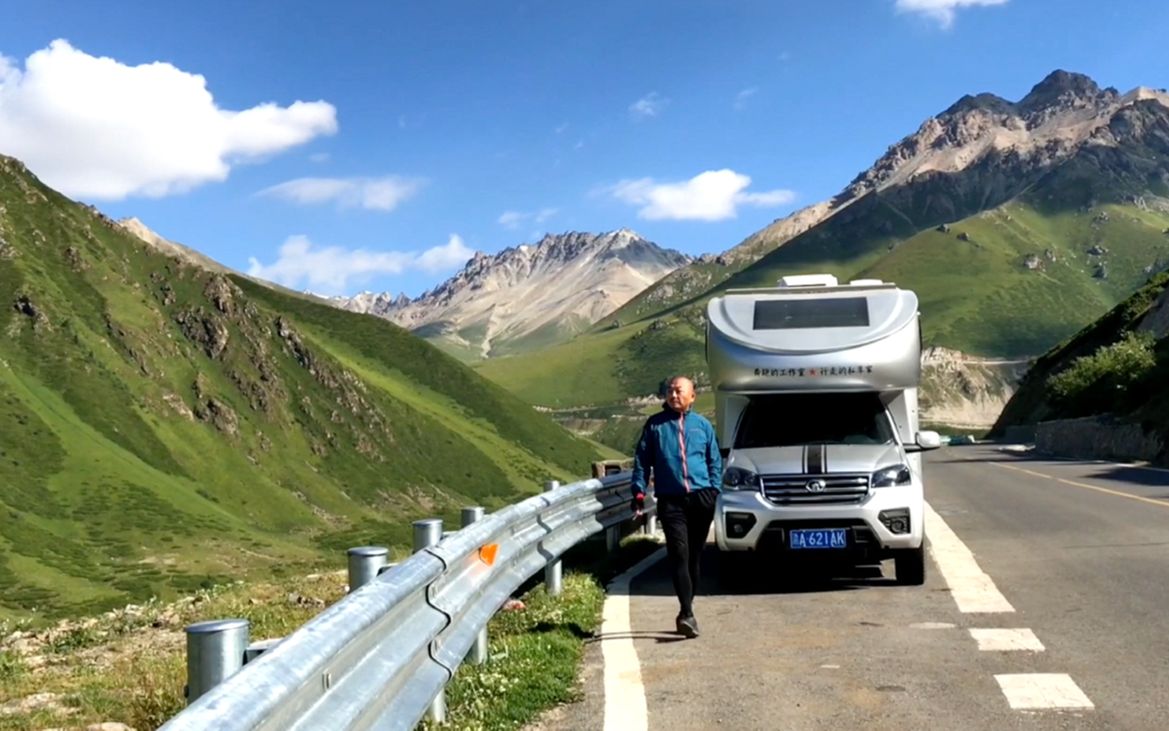 為什麼一定要開房車來新疆自駕獨庫公路,看今天的風景就懂了