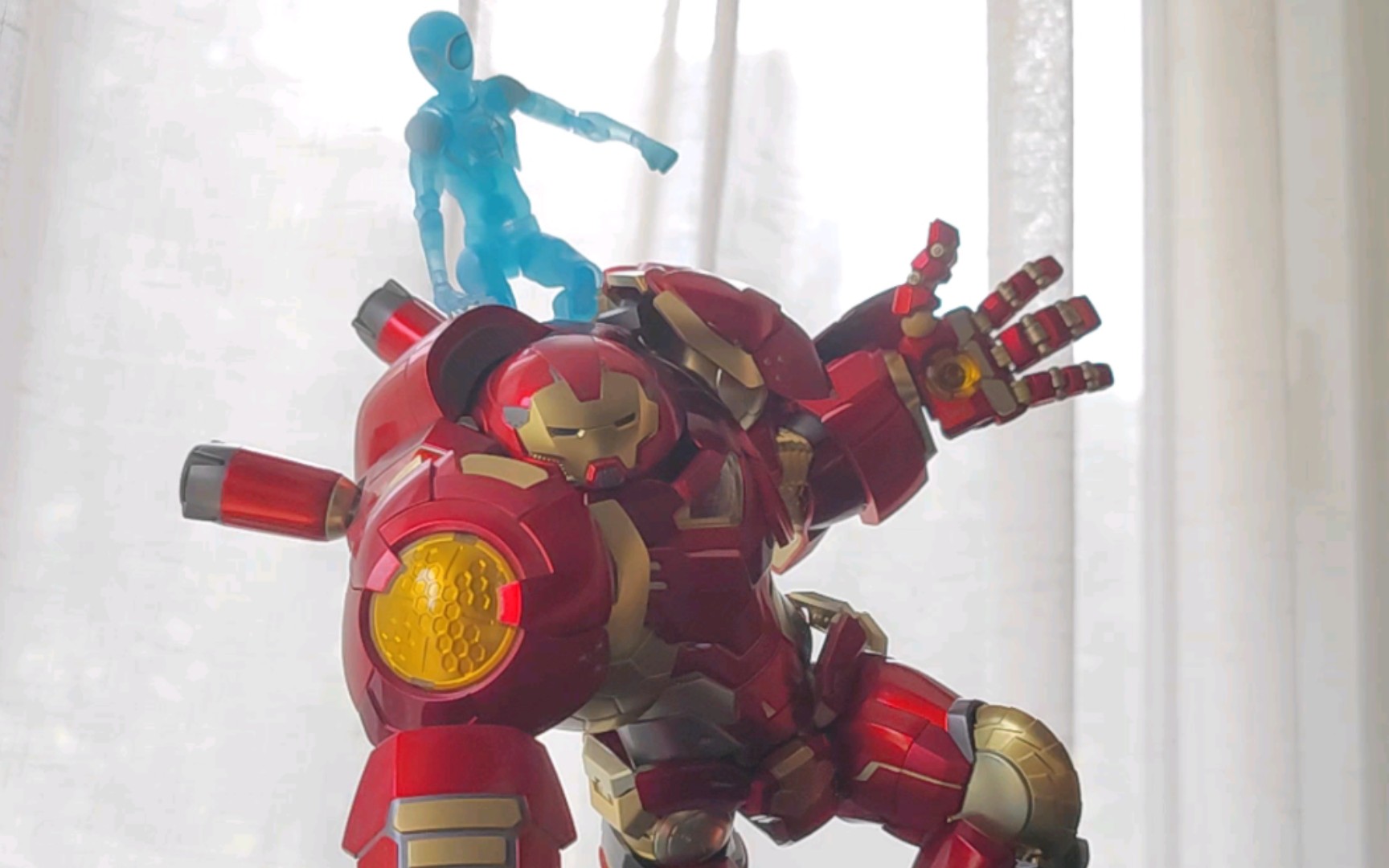 千值练 6寸可动 黑金 钢铁侠