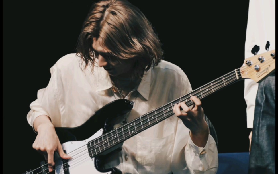 分享韩国摇滚男歌手李周演美图合集⊙﹏