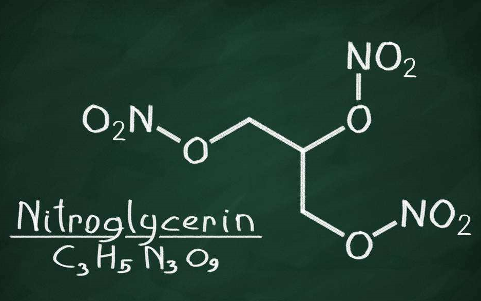 美剧剪辑丨主角临场发挥,自制炸药(硝化甘油)
