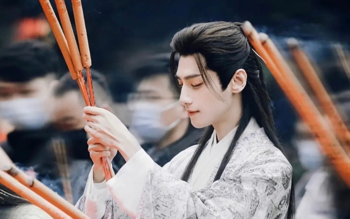 罗云熙侧颜大赏