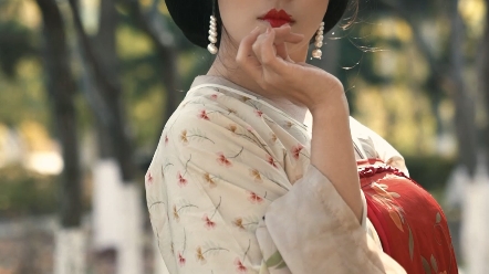 宝宝的鹅女仿妆终于来啦,开心